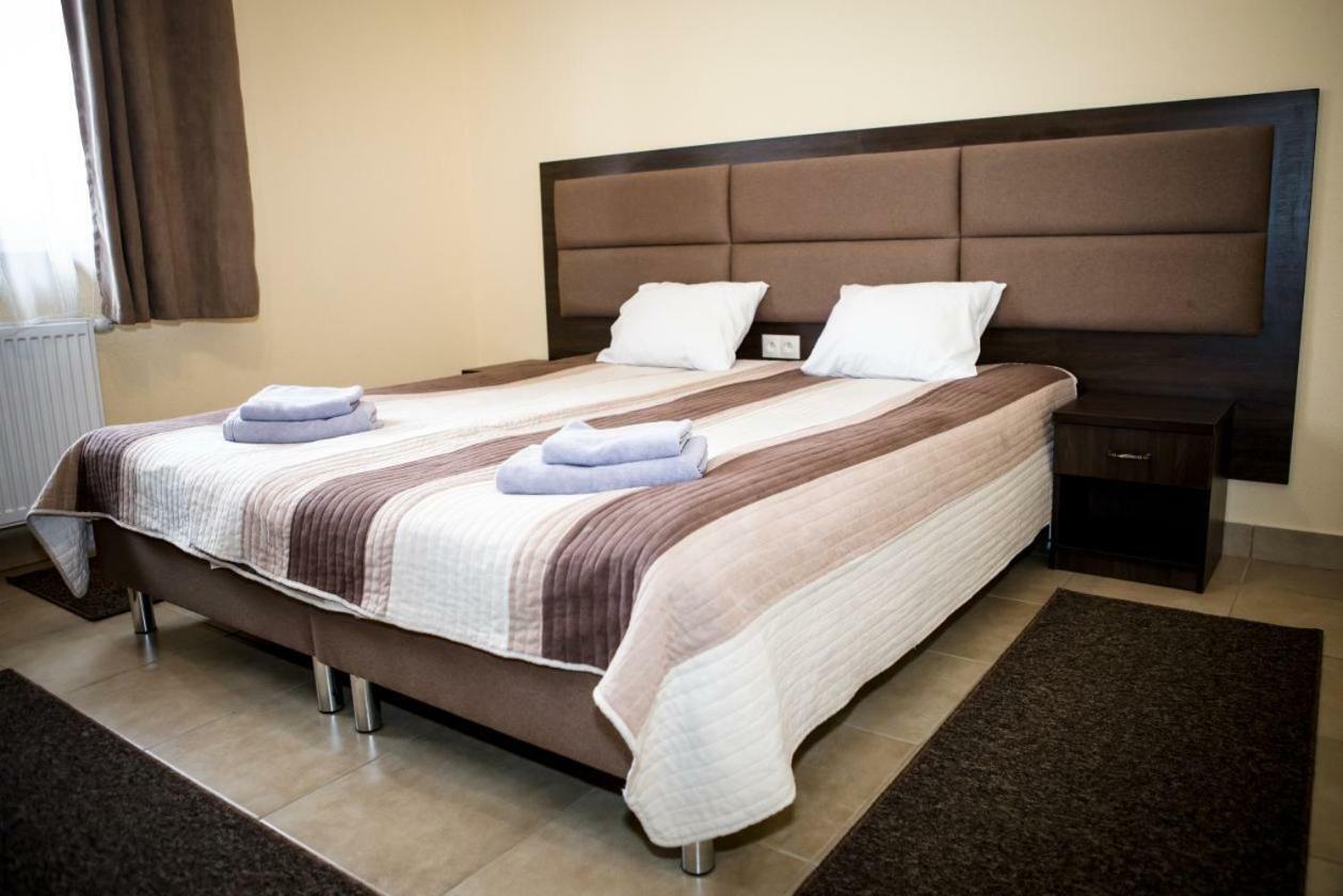 Bed and Breakfast Stary Lwow Korczyna  Exterior foto
