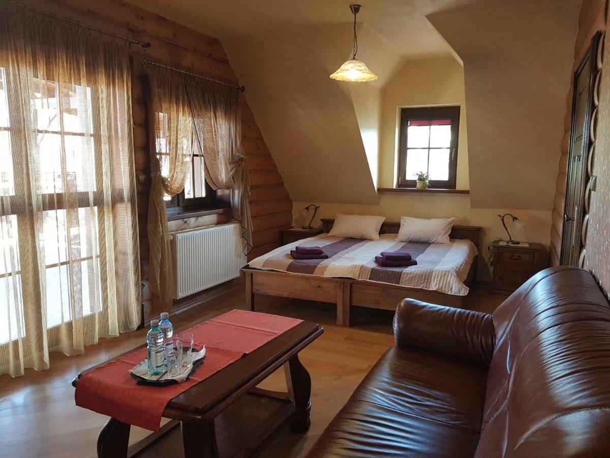 Bed and Breakfast Stary Lwow Korczyna  Exterior foto